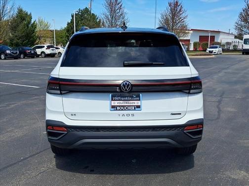 2025 Volkswagen Taos 1.5T SE Black