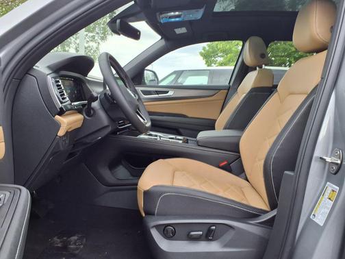 silver mist metallic 2026 Volkswagen Atlas Cross Sport 2.0T SE w/Technology 4MOTION