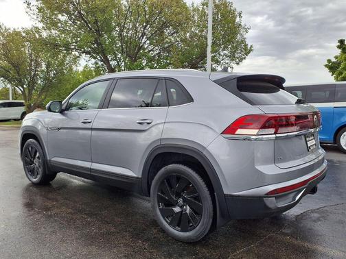 silver mist metallic 2026 Volkswagen Atlas Cross Sport 2.0T SE w/Technology 4MOTION