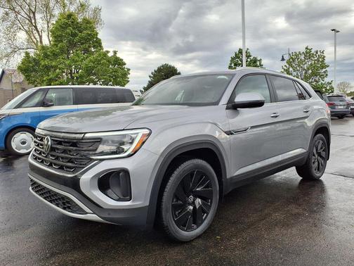 silver mist metallic 2026 Volkswagen Atlas Cross Sport 2.0T SE w/Technology 4MOTION