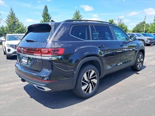 2025 Volkswagen Atlas 2.0T SE w/Technology 4MOTION