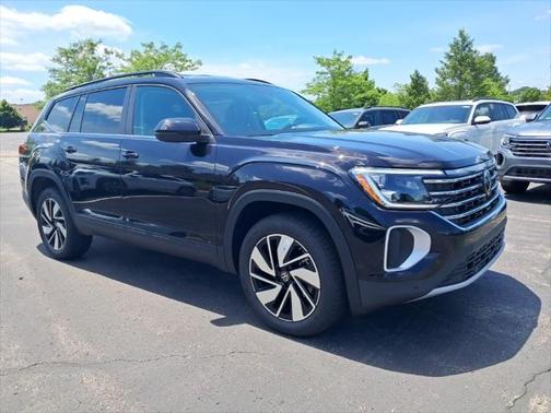 2025 Volkswagen Atlas 2.0T SE w/Technology 4MOTION