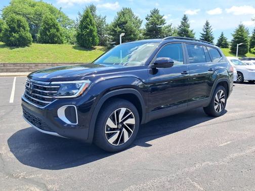 2025 Volkswagen Atlas 2.0T SE w/Technology 4MOTION
