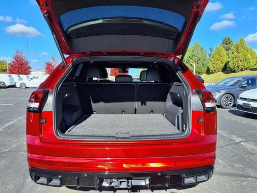 2025 Volkswagen Atlas Cross Sport 2.0T SEL