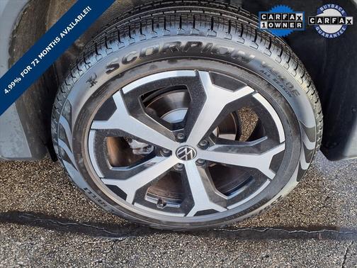 2025 Volkswagen Tiguan 2.0T SE 4MOTION