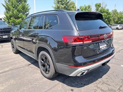 2025 Volkswagen Atlas 2.0T Peak Edition