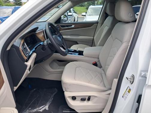 2025 Volkswagen Atlas 2.0T SE w/Technology 4MOTION