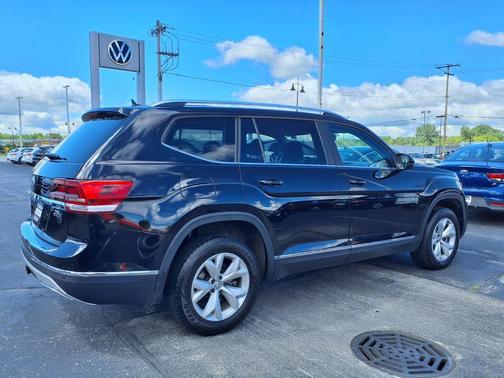 Deep Black 2018 Volkswagen Atlas 3.6L SEL