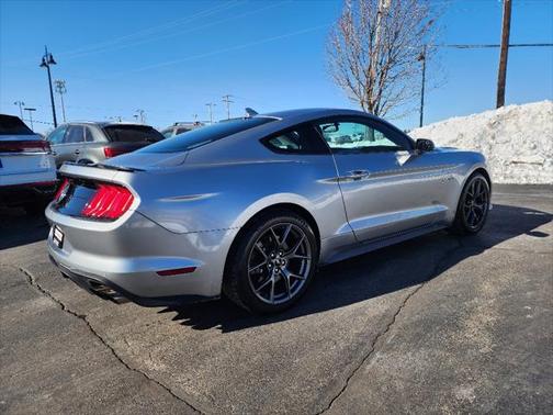2020 Ford Mustang EcoBoost