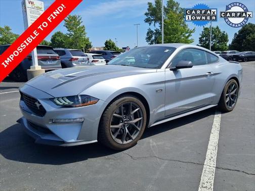 2020 Ford Mustang EcoBoost