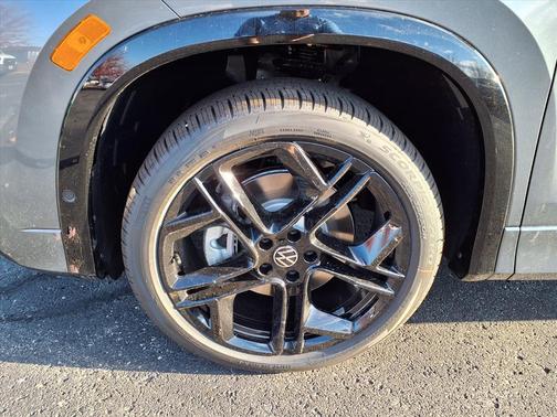 2026 Volkswagen Tiguan 2.0T SE R-Line Black 4MOTION