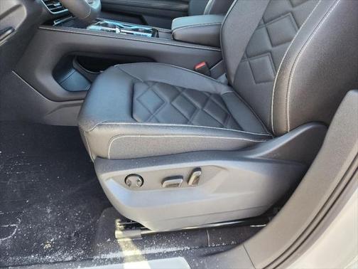 2025 Volkswagen Atlas 2.0T SE w/Technology 4MOTION