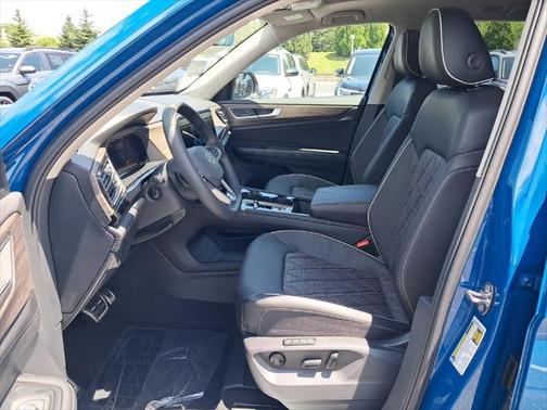 2025 Volkswagen Atlas 2.0T SEL Premium R-Line 4MOTION