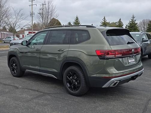 2025 Volkswagen Atlas 2.0T Peak Edition