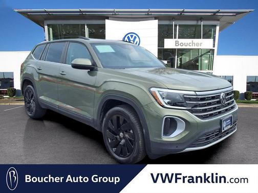 Avocado Green Pearl 2026 Volkswagen Atlas 2.0T SE w/Technology 4MOTION