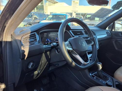 2024 Volkswagen Tiguan 2.0T SE 4MOTION
