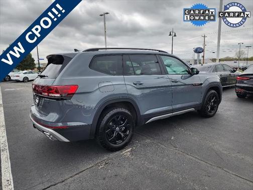 2024 Volkswagen Atlas 2.0T SE w/Technology 4MOTION