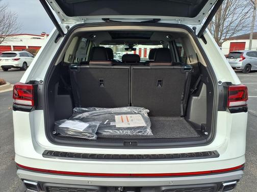 2026 Volkswagen Atlas 2.0T Peak Edition