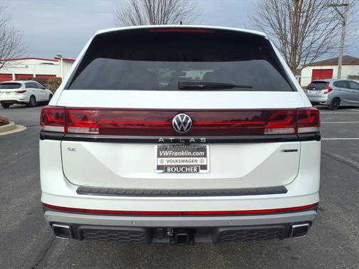 opal white pearl 2026 Volkswagen Atlas 2.0T Peak Edition