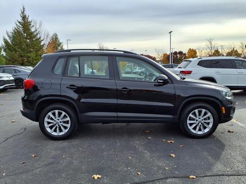 2018 Volkswagen Tiguan Limited 2.0T 4MOTION