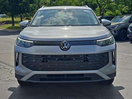 2025 Volkswagen Tiguan 2.0T SE 4MOTION
