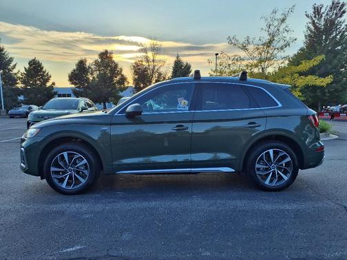 2022 Audi Q5 45 S line Premium Plus
