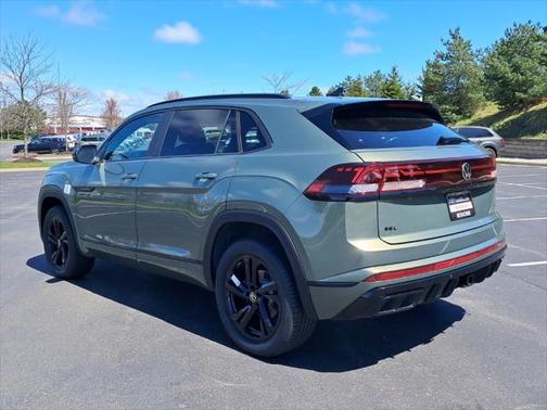 2025 Volkswagen Atlas Cross Sport 2.0T SEL
