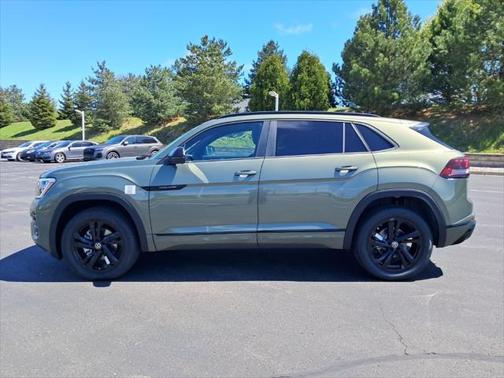 2025 Volkswagen Atlas Cross Sport 2.0T SEL