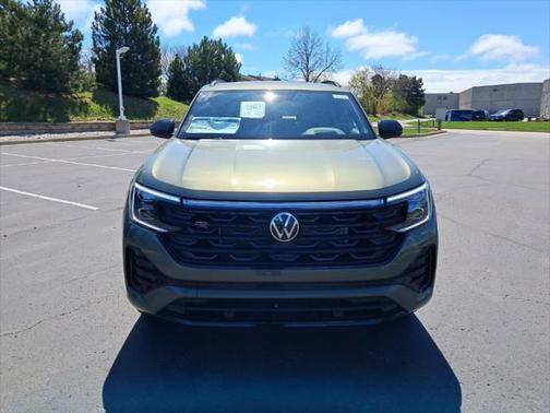 2025 Volkswagen Atlas Cross Sport 2.0T SEL