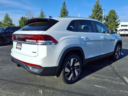 2026 Volkswagen Atlas Cross Sport 2.0T SE w/Technology 4MOTION
