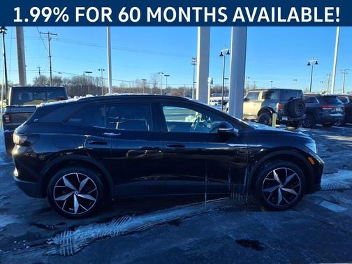 Deep Black Pearl 2023 Volkswagen ID.4 AWD Pro S