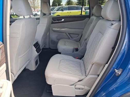 2025 Volkswagen Atlas 2.0T SEL Premium R-Line 4MOTION