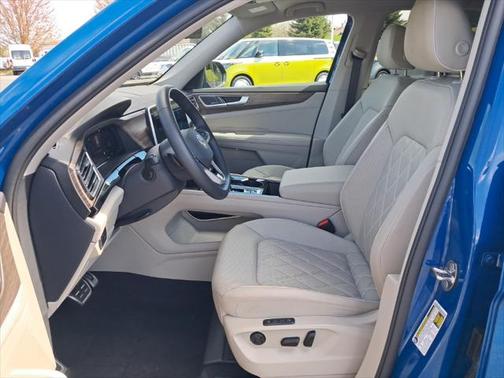2025 Volkswagen Atlas 2.0T SEL Premium R-Line 4MOTION