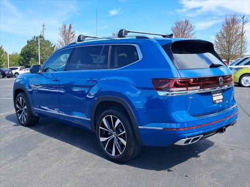 2025 Volkswagen Atlas 2.0T SEL Premium R-Line 4MOTION