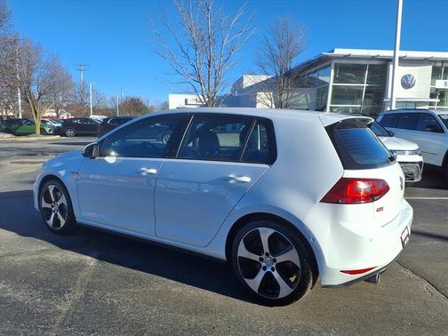 2016 Volkswagen Golf GTI 2.0T Autobahn w/Performance Package 4-Door