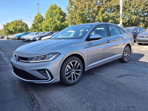2025 Volkswagen Jetta 1.5T SE