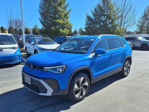 2025 Volkswagen Taos 1.5T SE