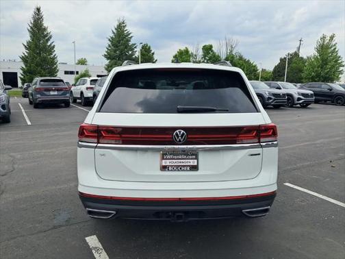 2025 Volkswagen Atlas 2.0T SE w/Technology 4MOTION