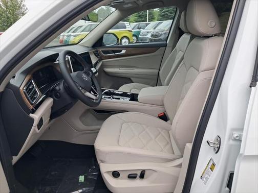 2025 Volkswagen Atlas 2.0T SE w/Technology 4MOTION