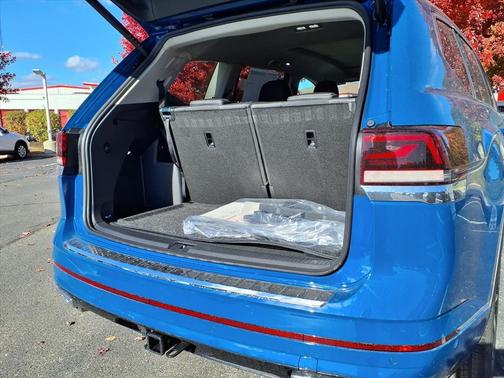 2026 Volkswagen Atlas 2.0T SEL Premium R-Line 4MOTION