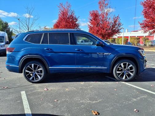 2026 Volkswagen Atlas 2.0T SEL Premium R-Line 4MOTION