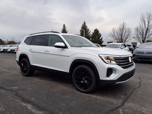 2026 Volkswagen Atlas 2.0T SE w/Technology 4MOTION