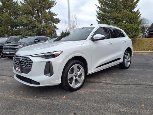 2025 Audi Q5 Premium Plus TFSI quattro S tronic