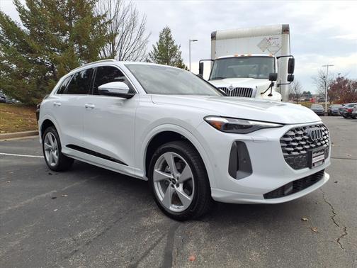 2025 Audi Q5 Premium Plus TFSI quattro S tronic