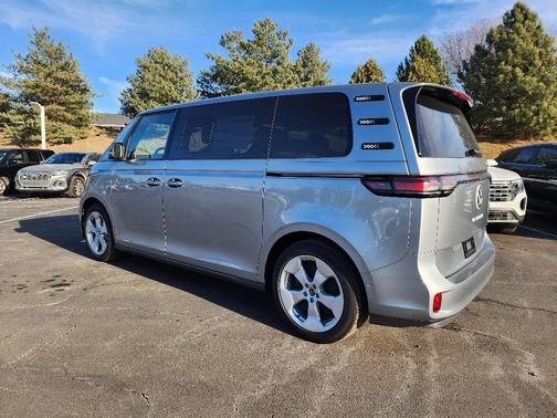 2025 Volkswagen ID. Buzz Pro S