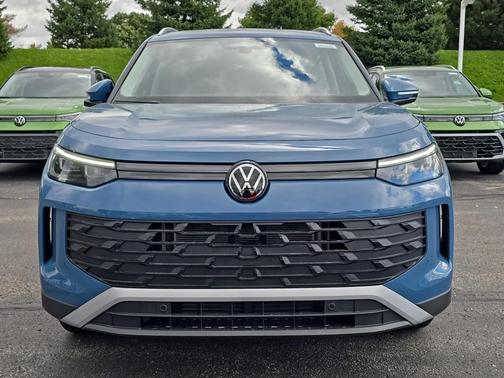 2025 Volkswagen Tiguan 2.0T SE 4MOTION