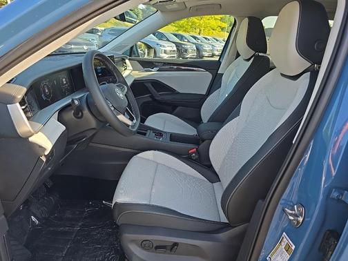 2025 Volkswagen Tiguan 2.0T SE 4MOTION