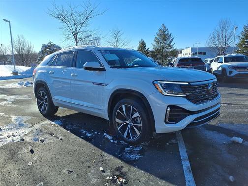 2025 Volkswagen Atlas Cross Sport 2.0T SEL Premium