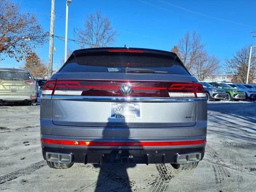 2024 Volkswagen Atlas Cross Sport 2.0T SEL Premium