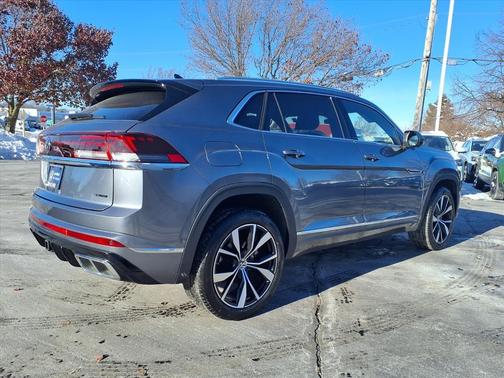 2024 Volkswagen Atlas Cross Sport 2.0T SEL Premium